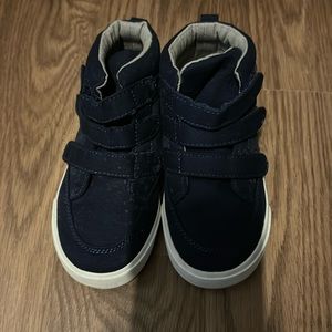 Boy shoes